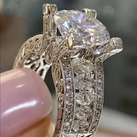 New Women’s925 Sterling Silver Diamond Bridal Ring - Picture 3 of 4